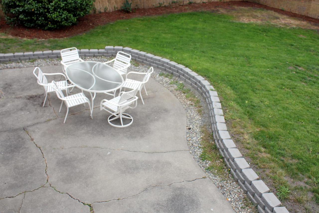 Brighton Retreat Hotel Mercer Island Exterior photo